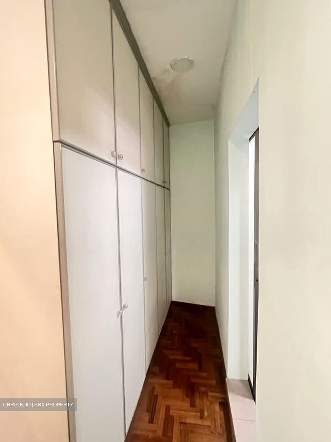 Lakepoint Condominium (D22), Condominium #553750161